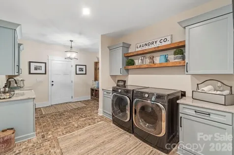 6991 Oakridge Road Clover SC 29710