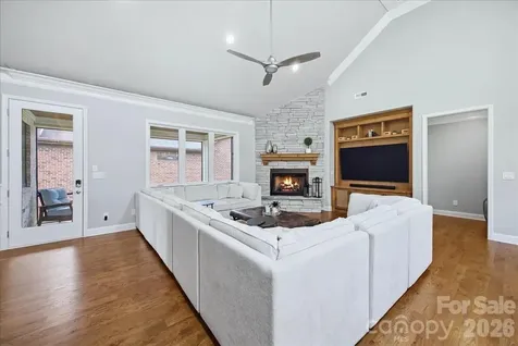 6095 Gold Springs Way Denver NC 28037