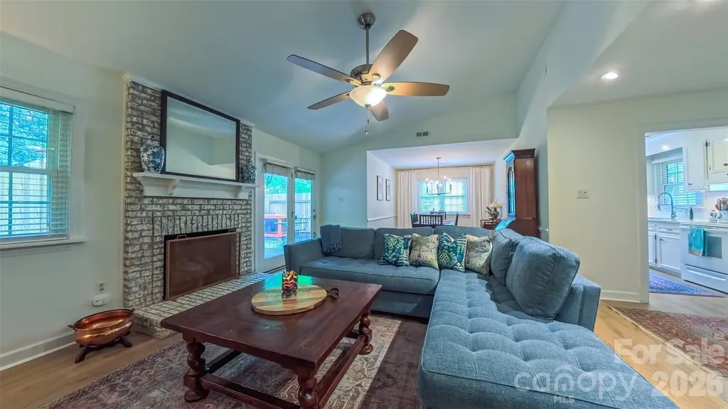 2425 Turnberry Lane Charlotte NC 28210