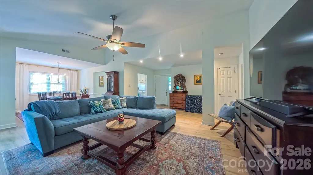 2425 Turnberry Lane Charlotte NC 28210