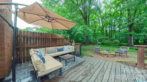 2425 Turnberry Lane Charlotte NC 28210