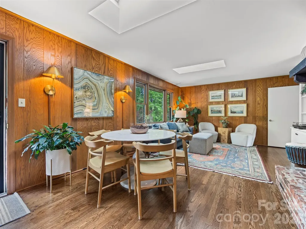 423 Vanderbilt Road Asheville NC 28803