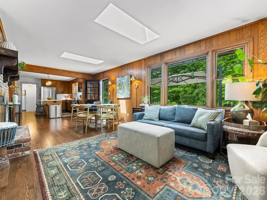 423 Vanderbilt Road Asheville NC 28803
