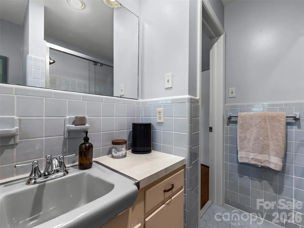 423 Vanderbilt Road Asheville NC 28803