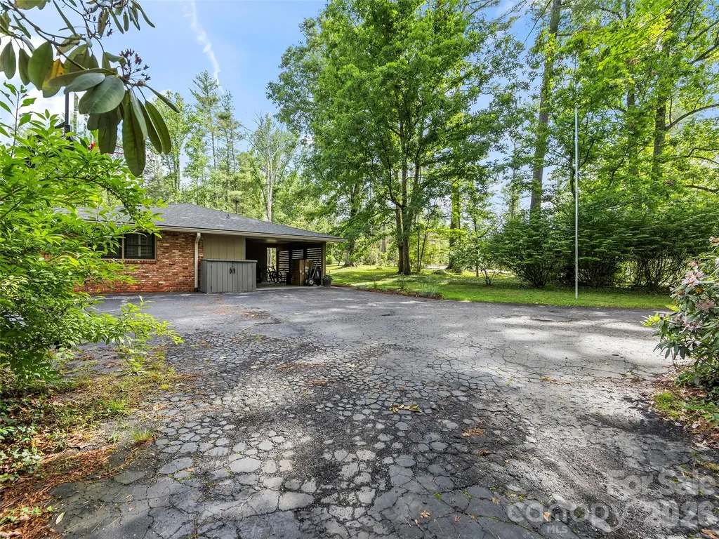 423 Vanderbilt Road Asheville NC 28803