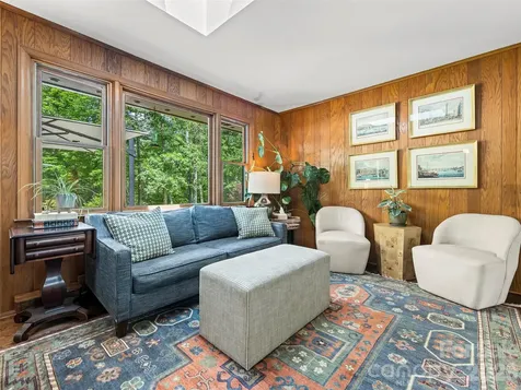 423 Vanderbilt Road Asheville NC 28803