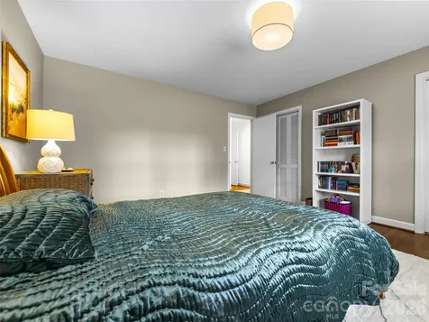 423 Vanderbilt Road Asheville NC 28803