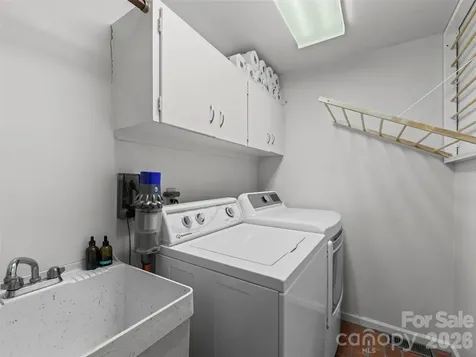 423 Vanderbilt Road Asheville NC 28803