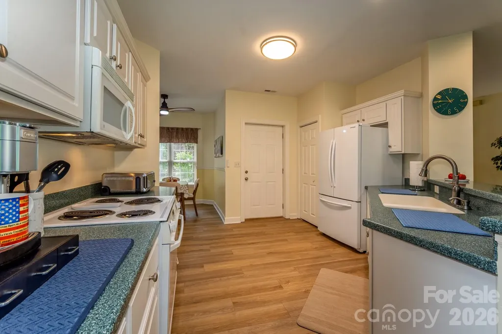 99 Ridgetop Circle Brevard NC 28712