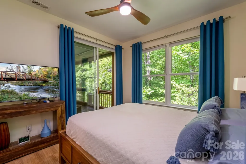 99 Ridgetop Circle Brevard NC 28712