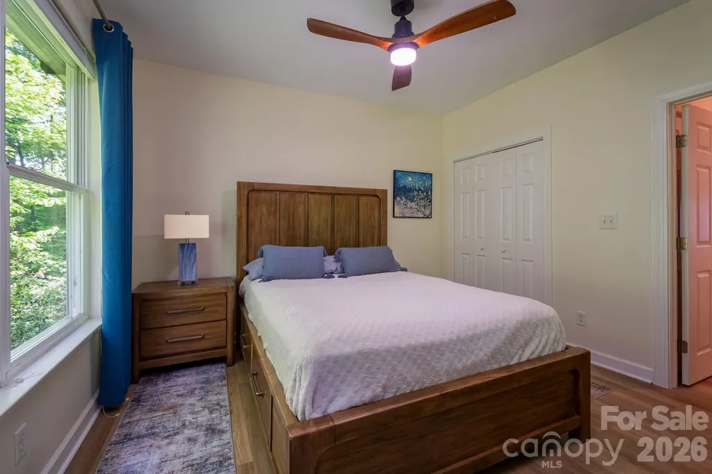 99 Ridgetop Circle Brevard NC 28712
