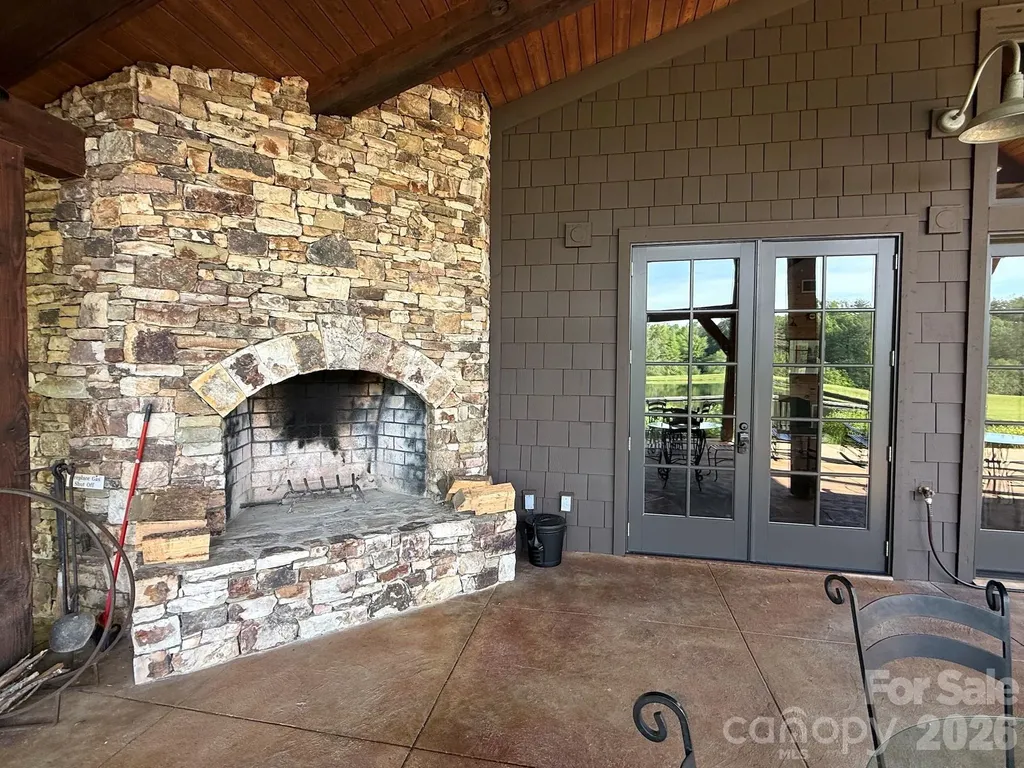 99 Ridgetop Circle Brevard NC 28712