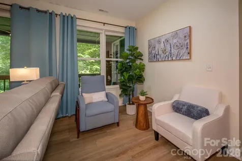 99 Ridgetop Circle Brevard NC 28712