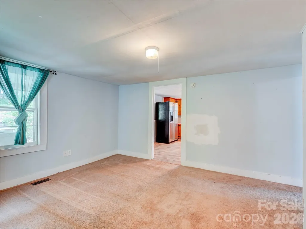 7049 Austin Little Mountain Road Elkin NC 28621
