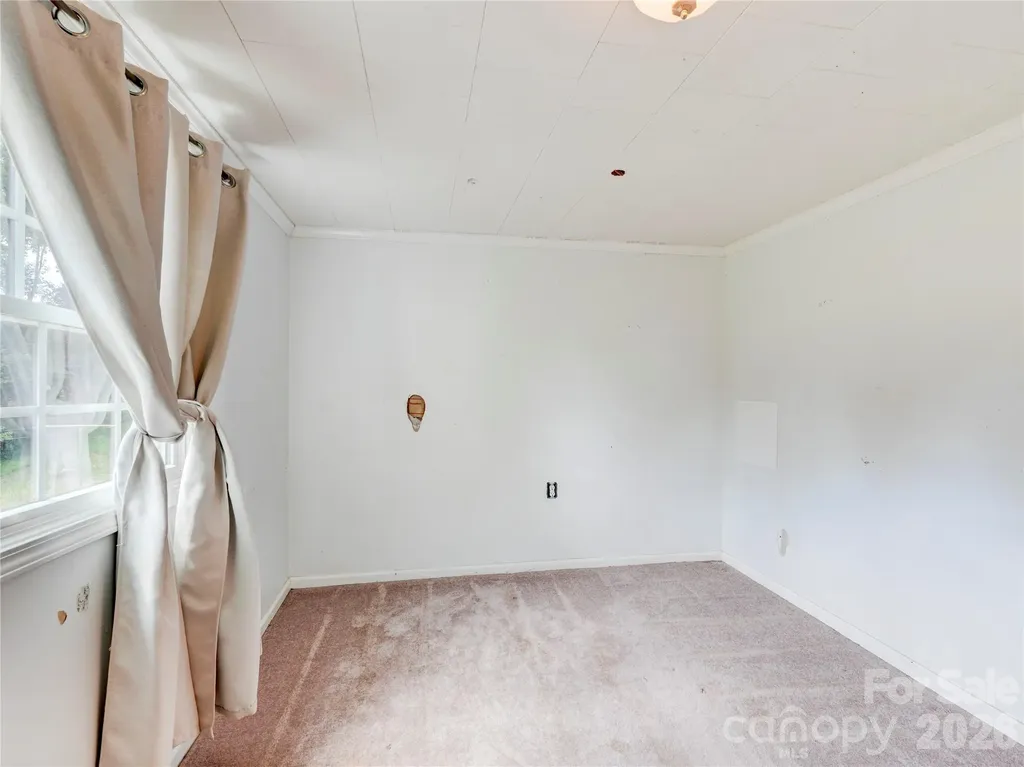 7049 Austin Little Mountain Road Elkin NC 28621