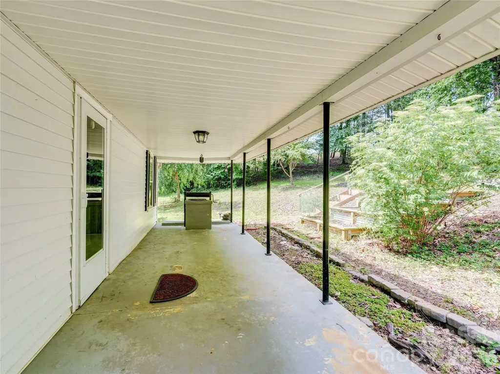 7049 Austin Little Mountain Road Elkin NC 28621