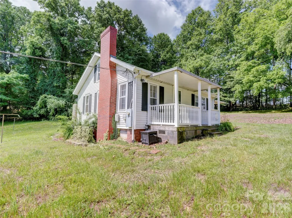 7049 Austin Little Mountain Road Elkin NC 28621