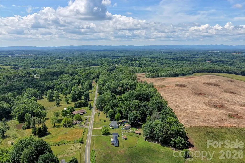 7049 Austin Little Mountain Road Elkin NC 28621