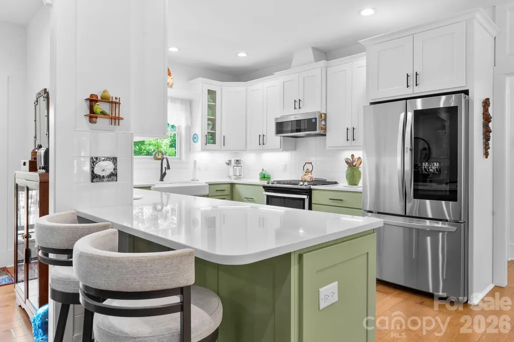 142 Highland Cove West Jefferson NC 28694