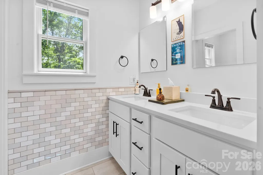 142 Highland Cove West Jefferson NC 28694