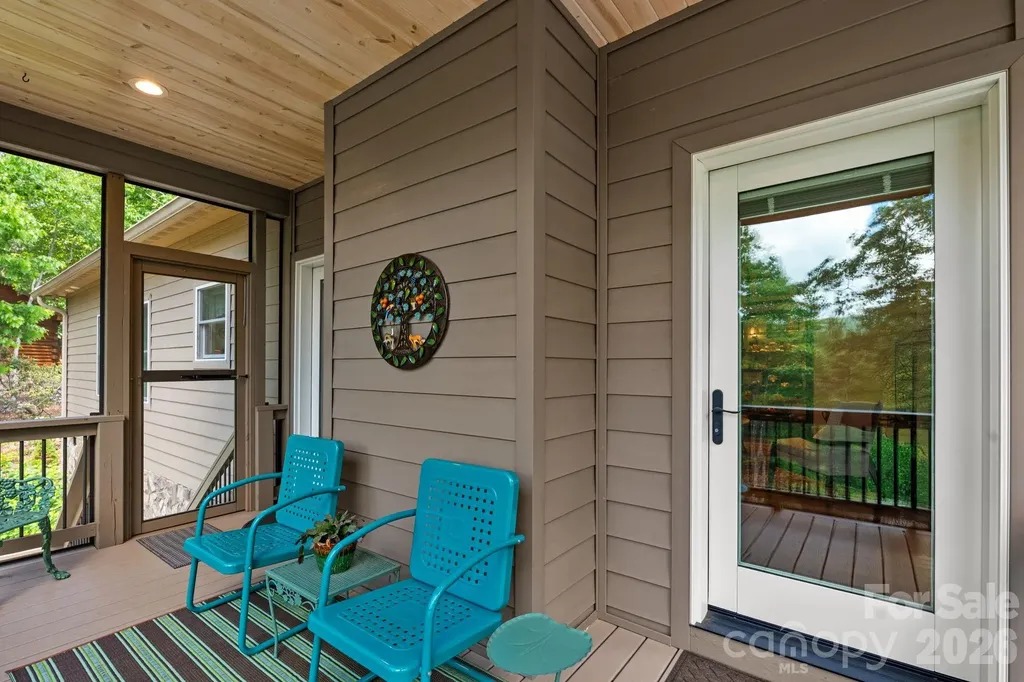 142 Highland Cove West Jefferson NC 28694