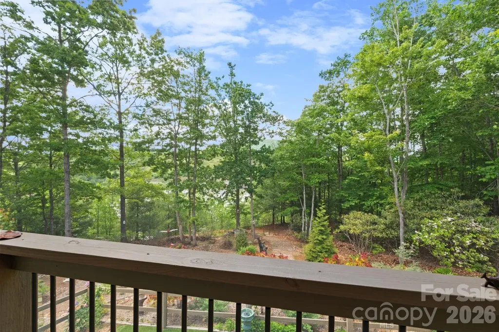 142 Highland Cove West Jefferson NC 28694