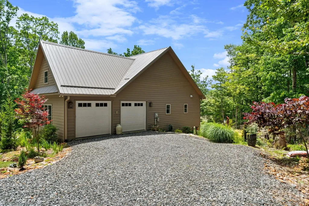 142 Highland Cove West Jefferson NC 28694