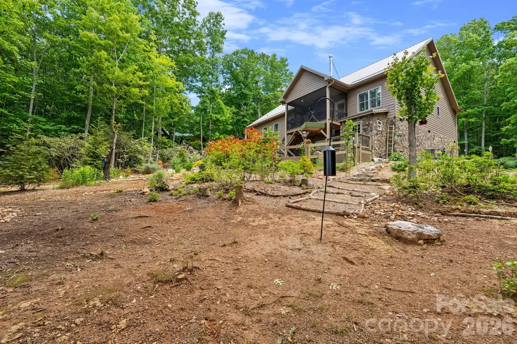 142 Highland Cove West Jefferson NC 28694