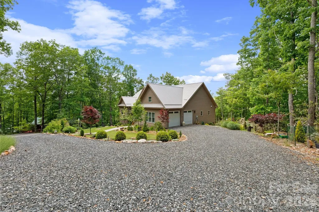 142 Highland Cove West Jefferson NC 28694