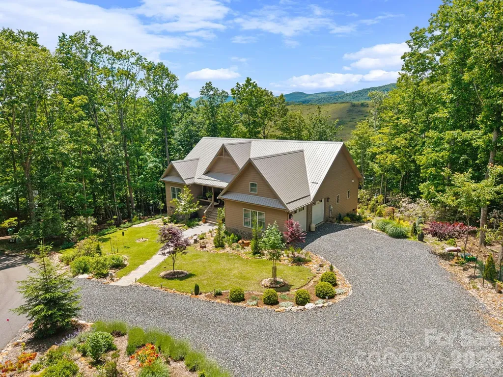 142 Highland Cove West Jefferson NC 28694