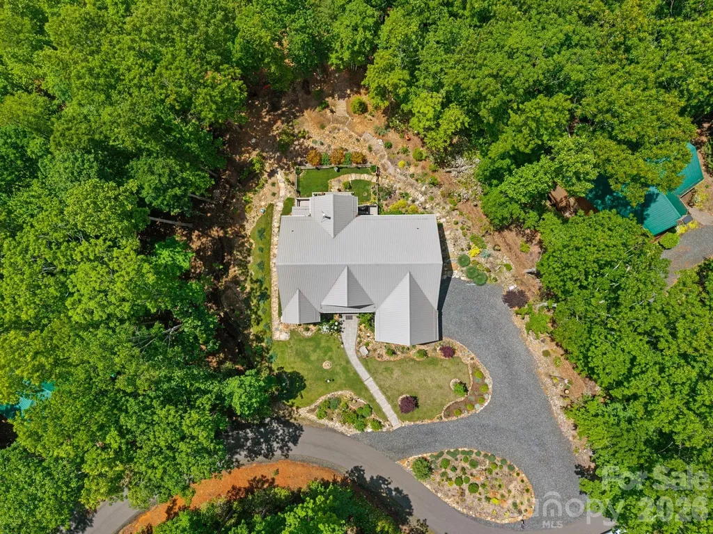 142 Highland Cove West Jefferson NC 28694
