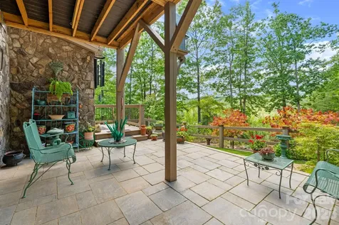 142 Highland Cove West Jefferson NC 28694