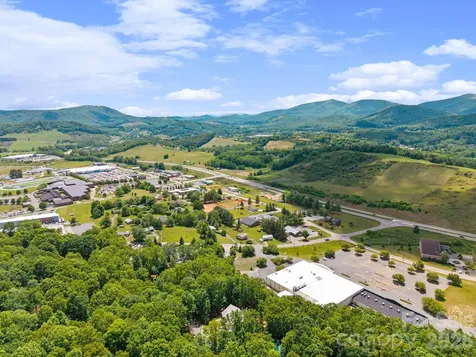 142 Highland Cove West Jefferson NC 28694