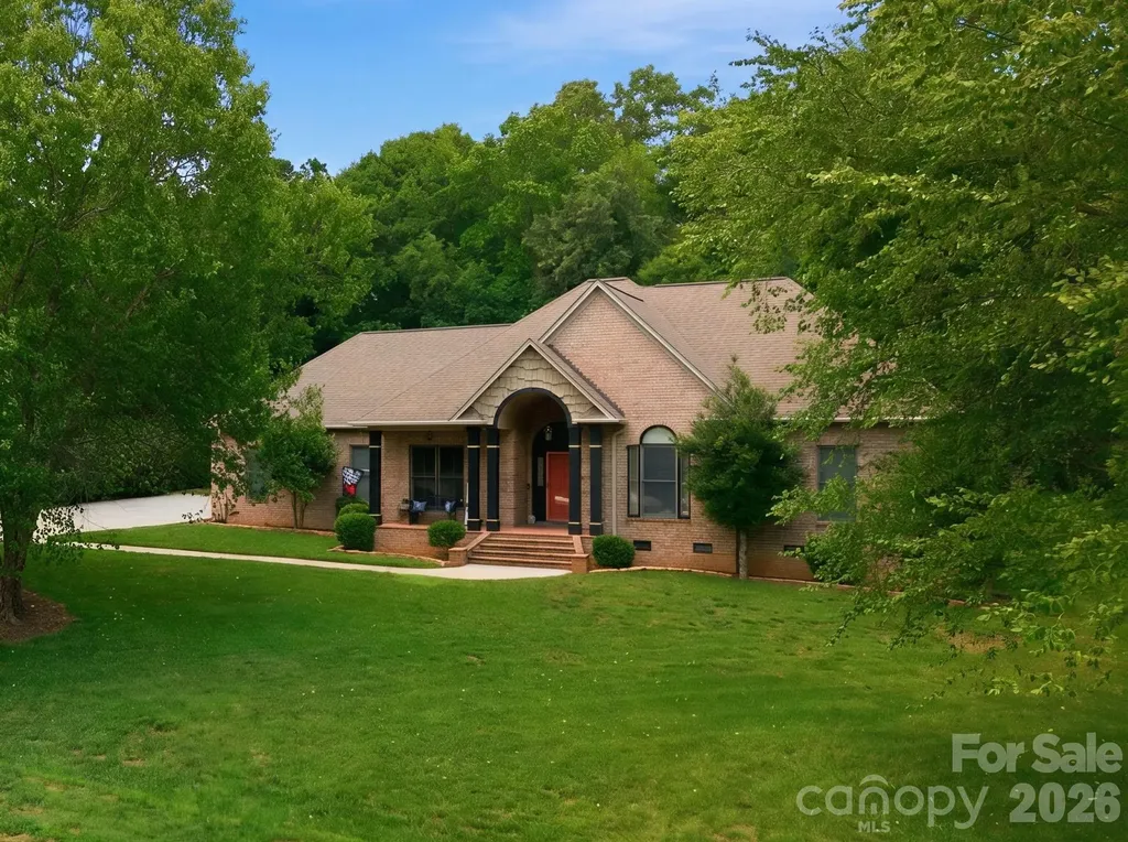 1705 29th Avenue Place NE Hickory NC 28601