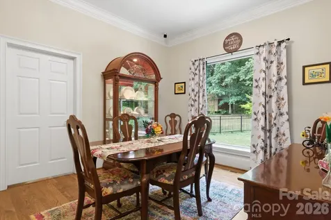1705 29th Avenue Place NE Hickory NC 28601