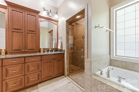 1705 29th Avenue Place NE Hickory NC 28601
