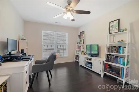 5122 Mount Clare Lane Charlotte NC 28210