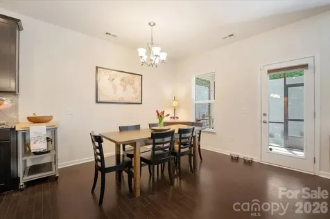 5122 Mount Clare Lane Charlotte NC 28210
