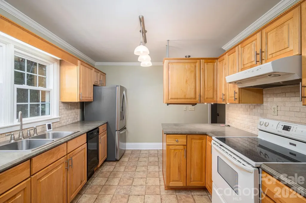 414 Elizabeth Street Gastonia NC 28054