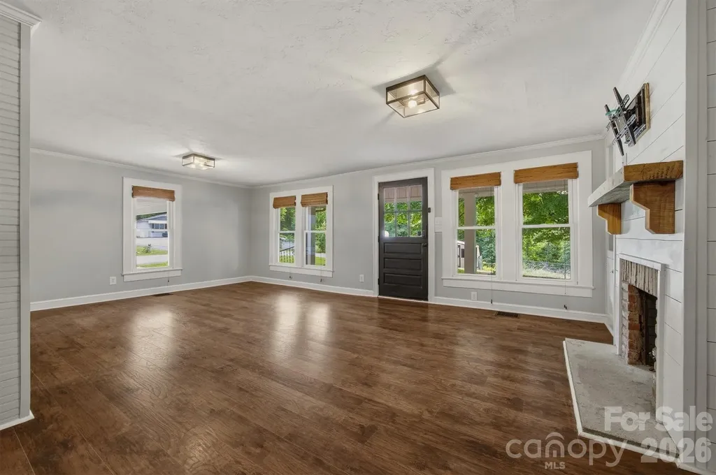 109 Kincaid Hill Drive Lenoir NC 28645