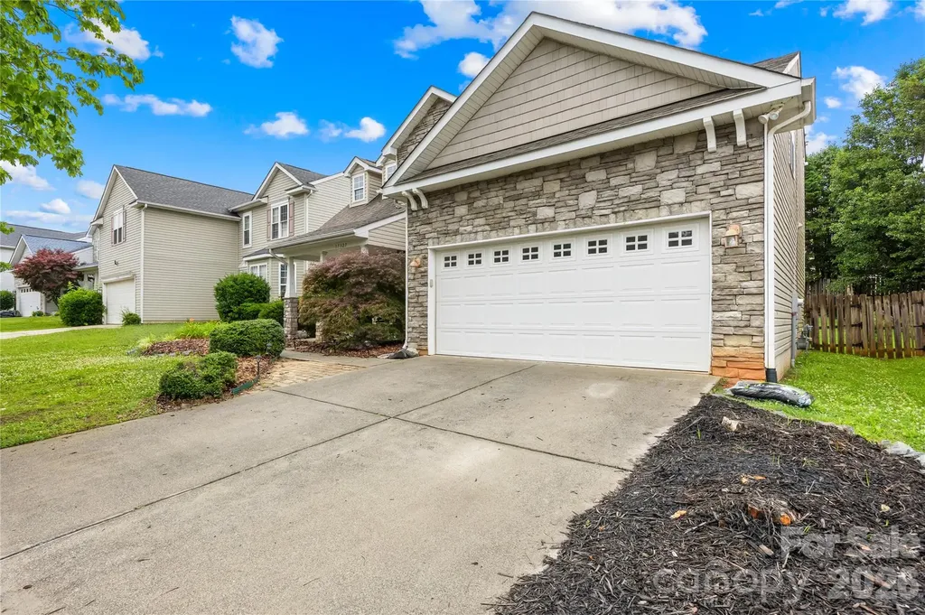 17327 Newlands Corner Lane Charlotte NC 28277