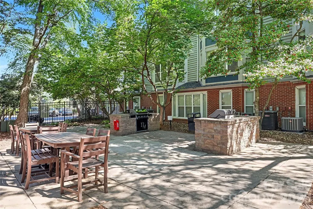 517 N Graham Street Charlotte NC 28202