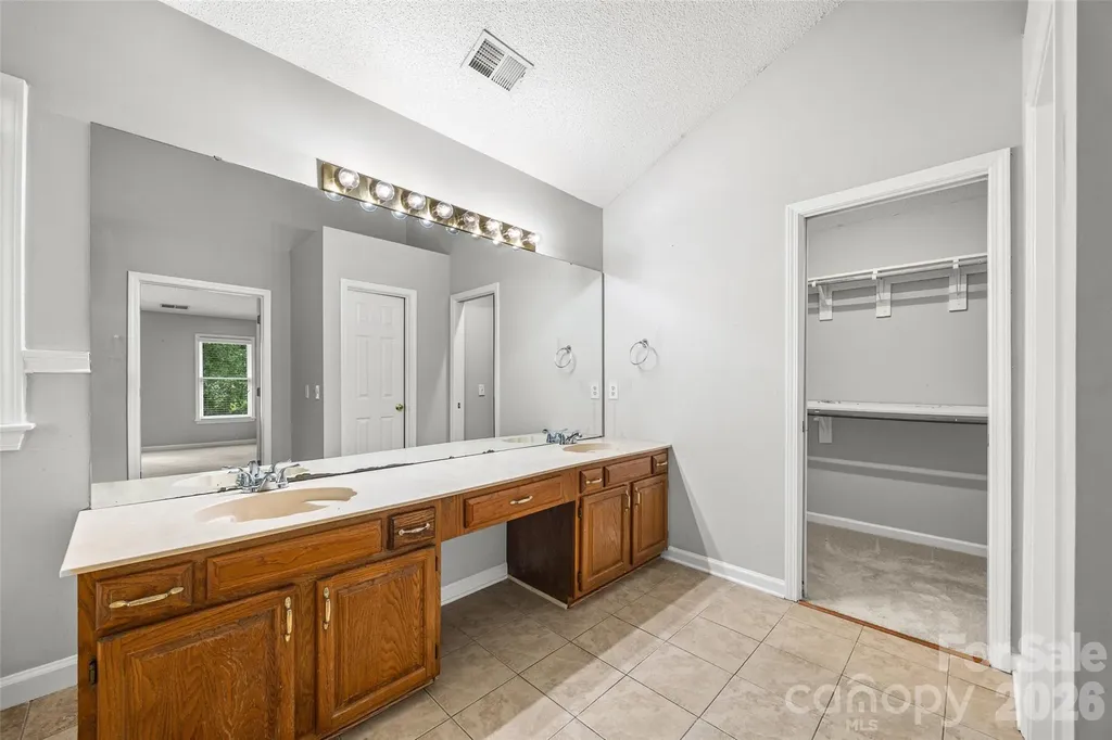 4926 Benthaven Lane Charlotte NC 28269