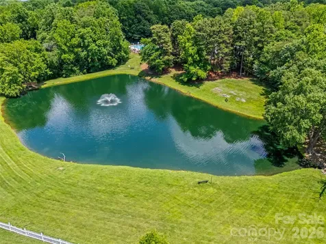 4926 Benthaven Lane Charlotte NC 28269