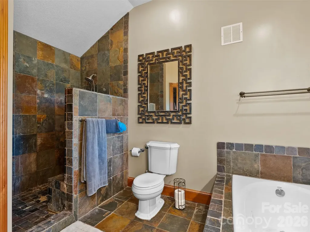 40 Hope Road Weaverville NC 28787