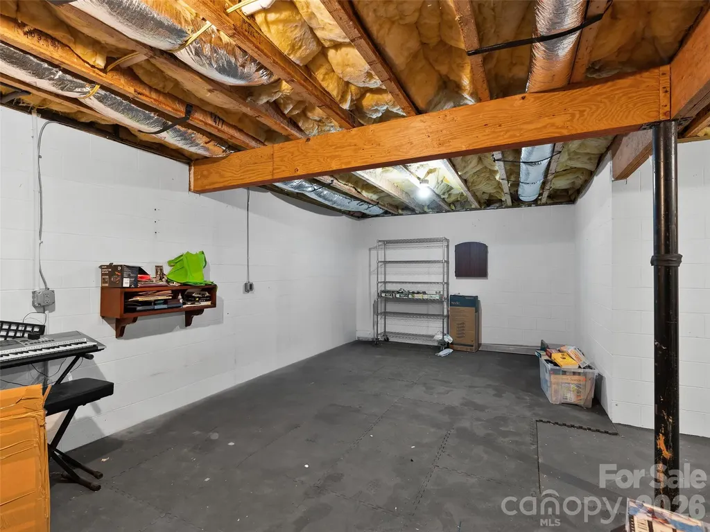 40 Hope Road Weaverville NC 28787