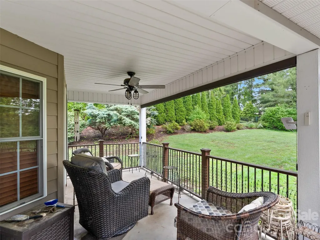 40 Hope Road Weaverville NC 28787