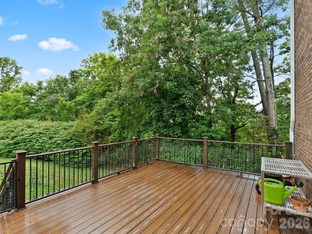 40 Hope Road Weaverville NC 28787