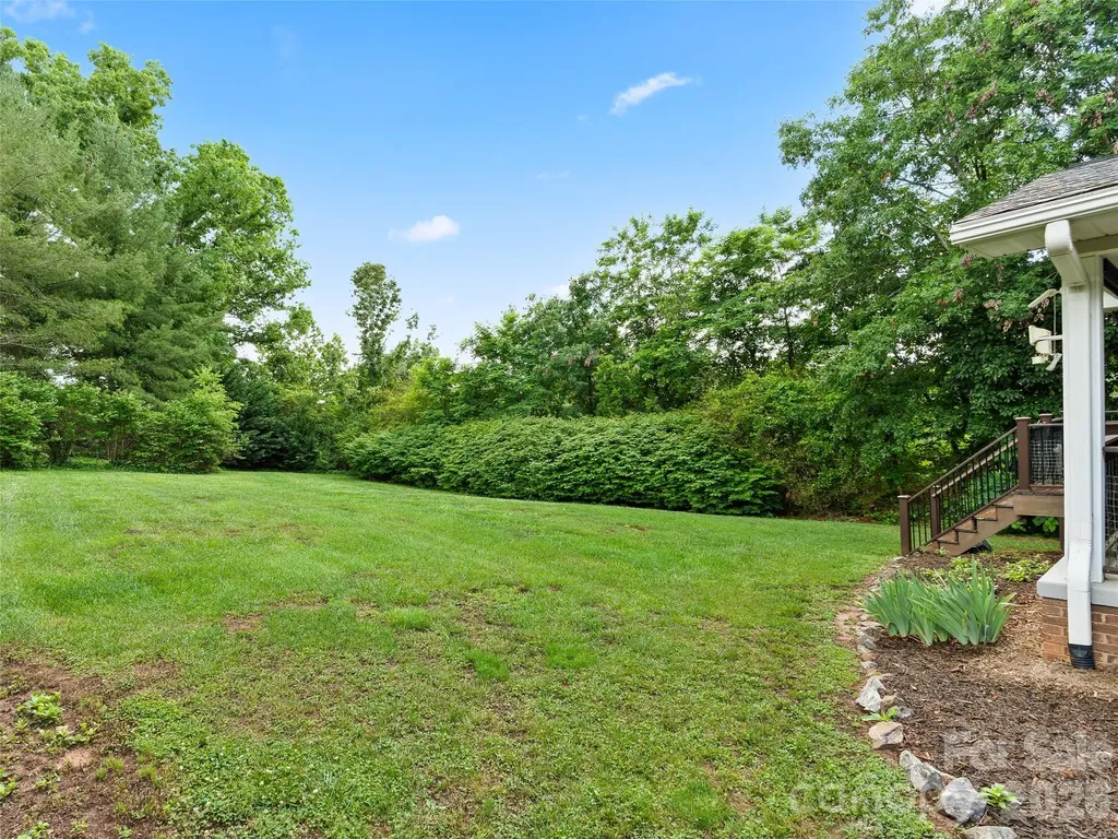 40 Hope Road Weaverville NC 28787