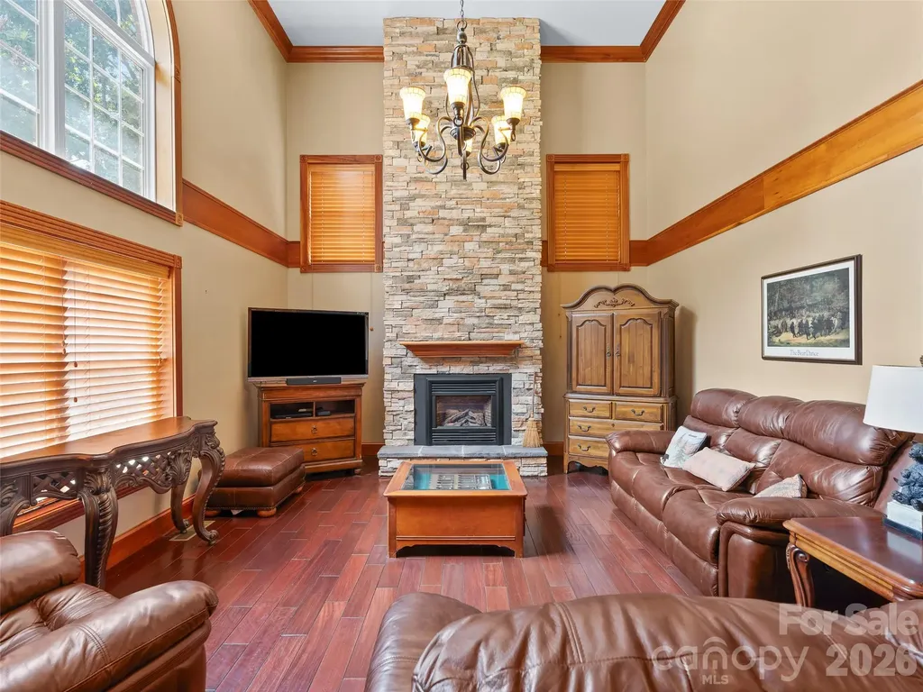 40 Hope Road Weaverville NC 28787
